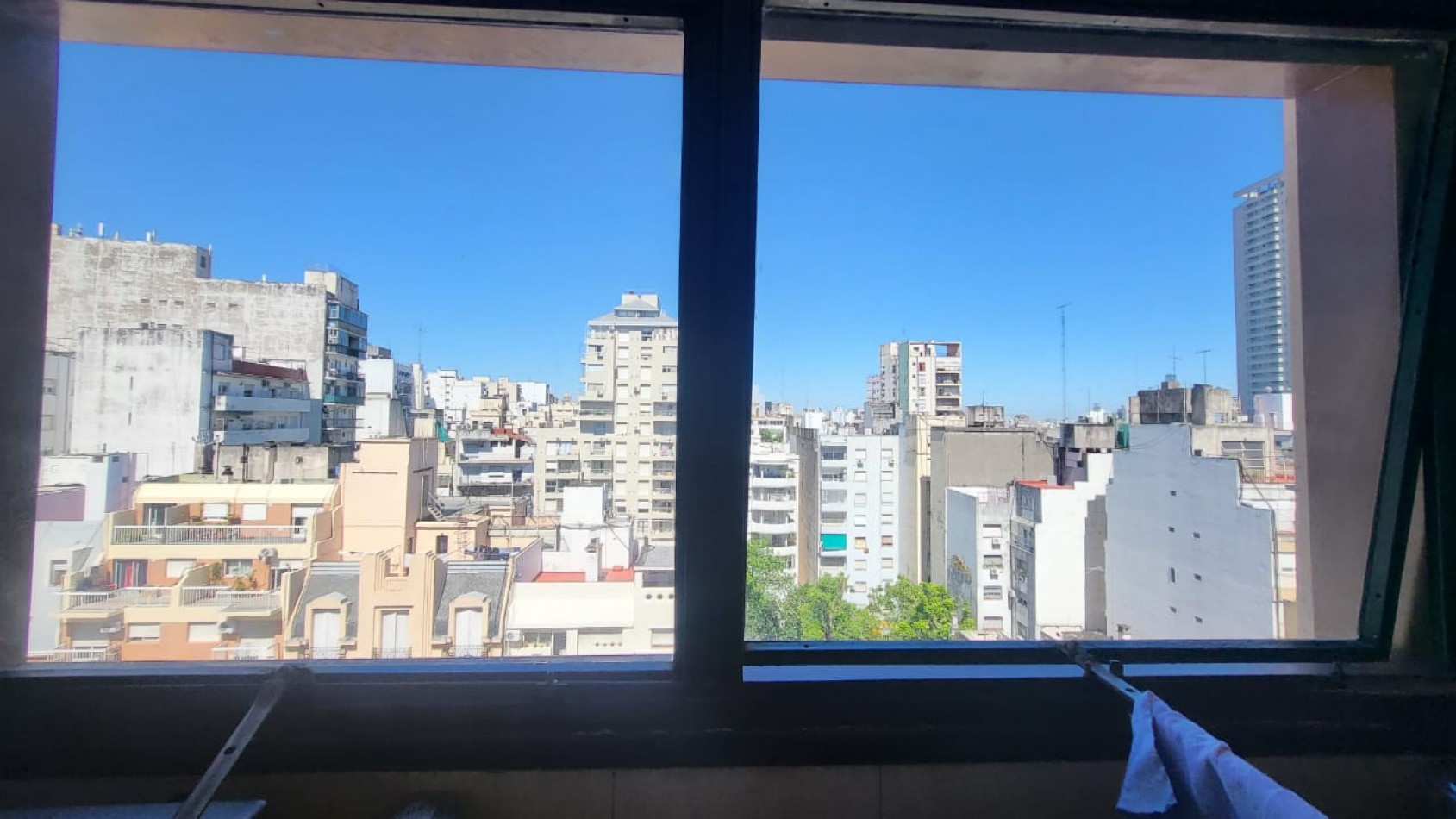 Venta departamento 2 ambientes con balcon contrafrente Ultimo Piso en Caballito
