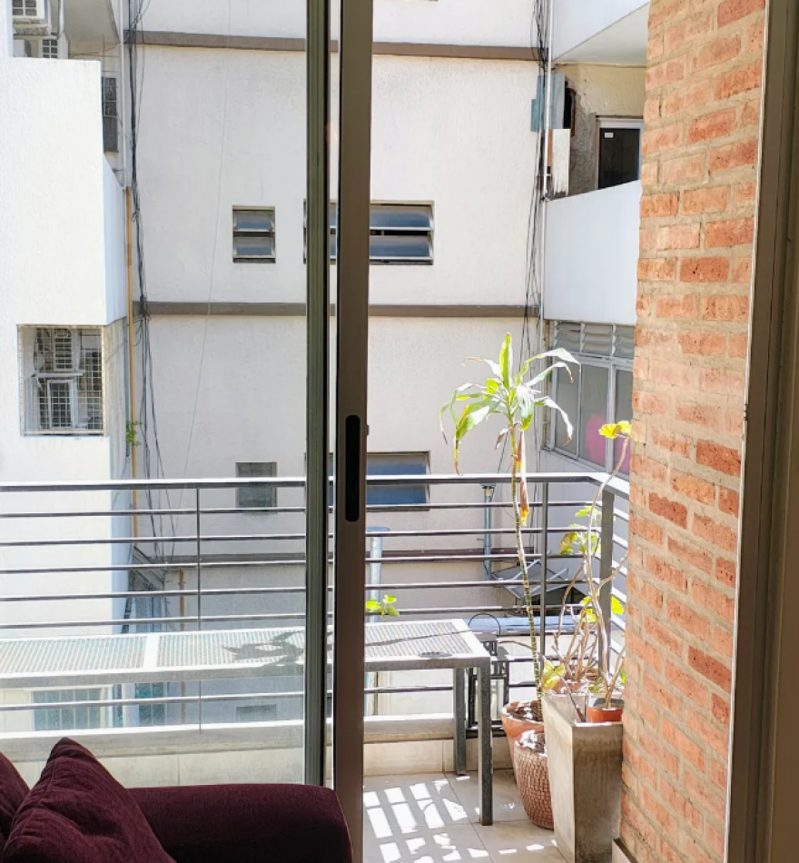 En venta Depto de 2 amb con cochera en Caballito