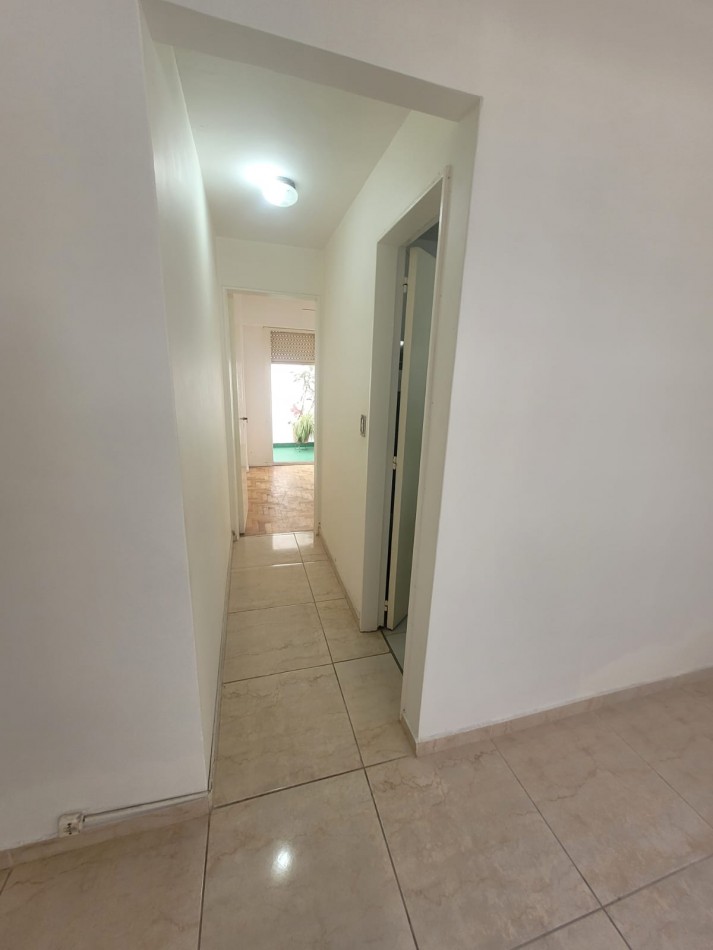 En alquiler depto de 2 amb  con patio en Almagro