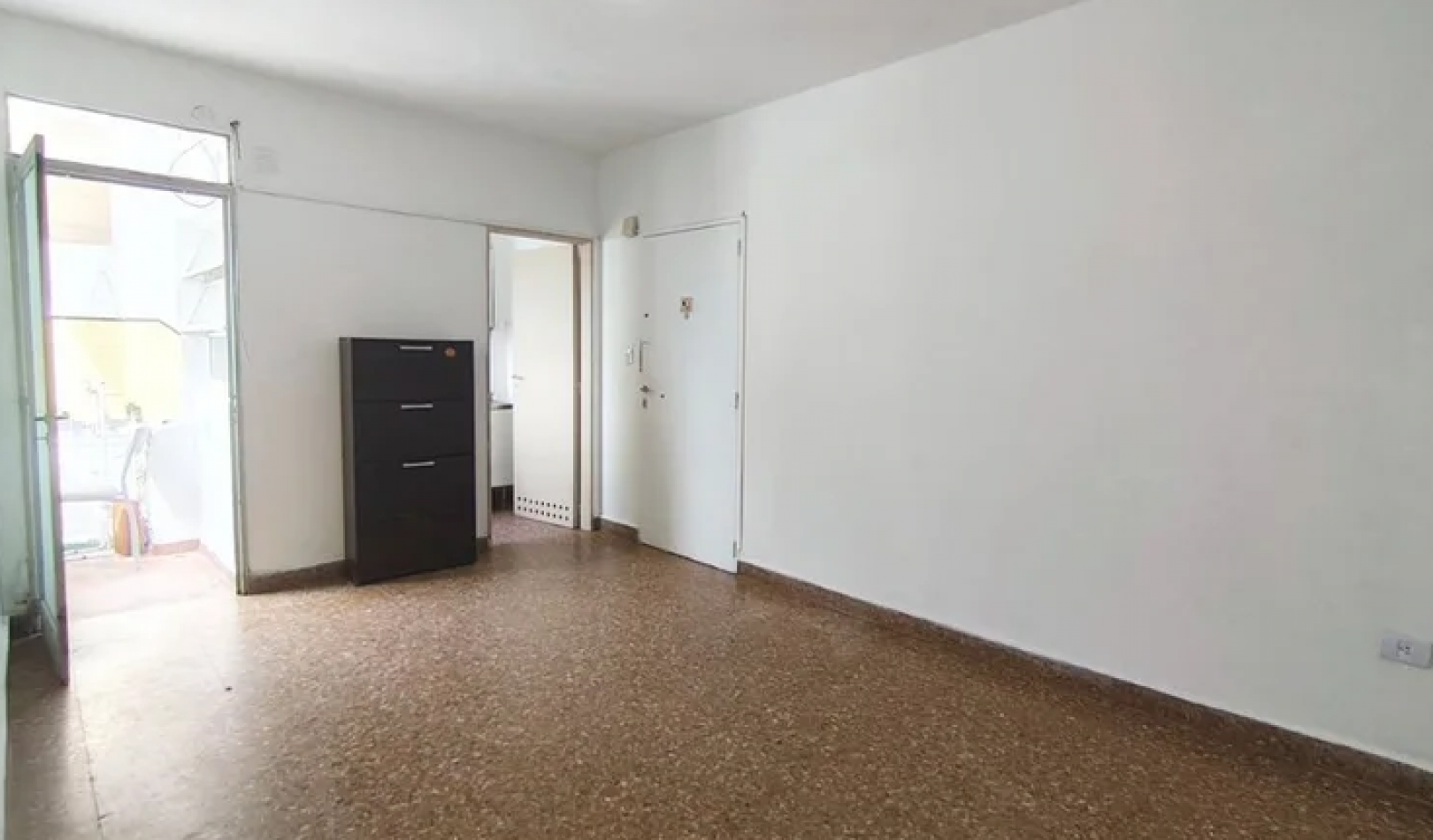 Departamento 3 amb en venta Campana 400,Flores.