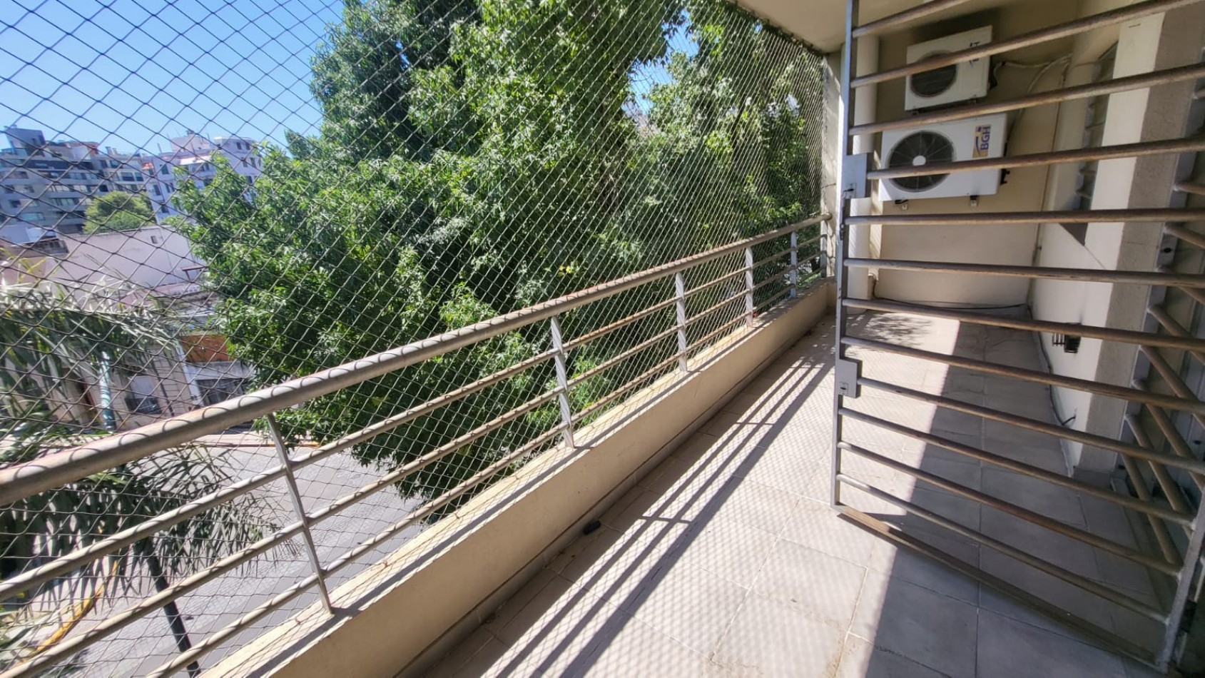 Alquiler depto de 3 amb con cochera en Martin de Gainza 500, Caballito