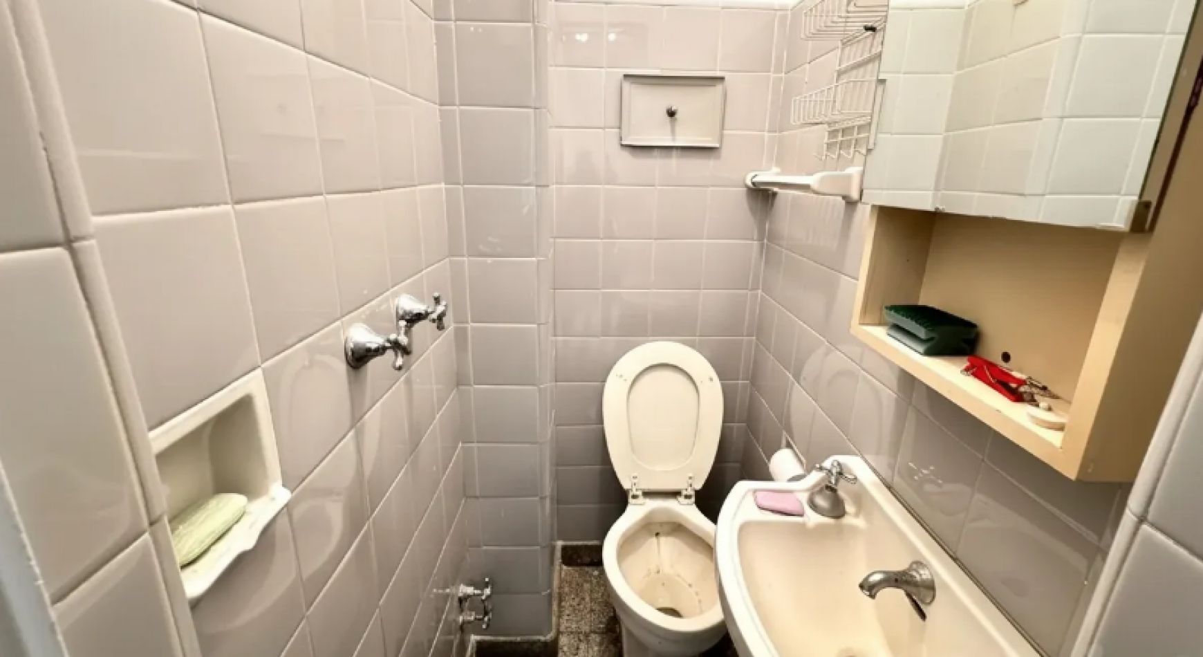 En Venta Depto de 4 amb con dep. al Frente en Caballito