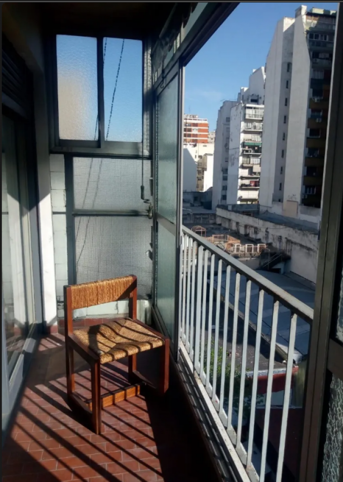 En venta depto de 3 Amb con Balcon al contrafrente en Flores