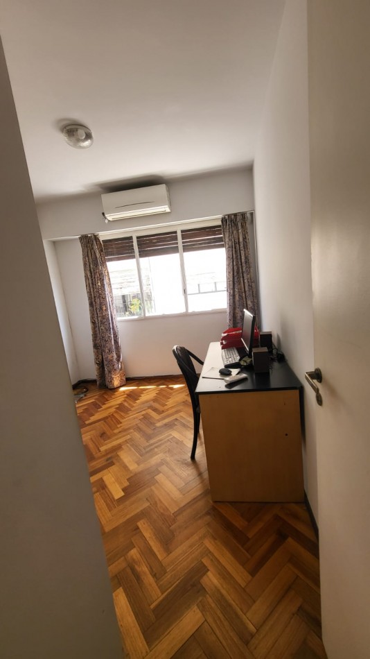 Venta departamento de 3 amb en Av. Rivadavia 2500, Balvanera