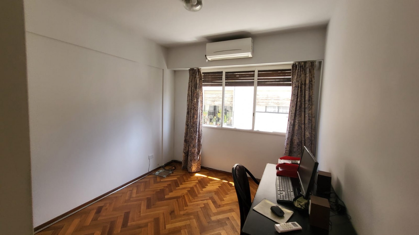 Venta departamento de 3 amb en Av. Rivadavia 2500, Balvanera