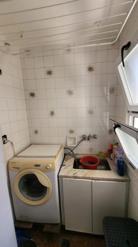 Venta departamento de 3 amb en Av. Rivadavia 2500, Balvanera