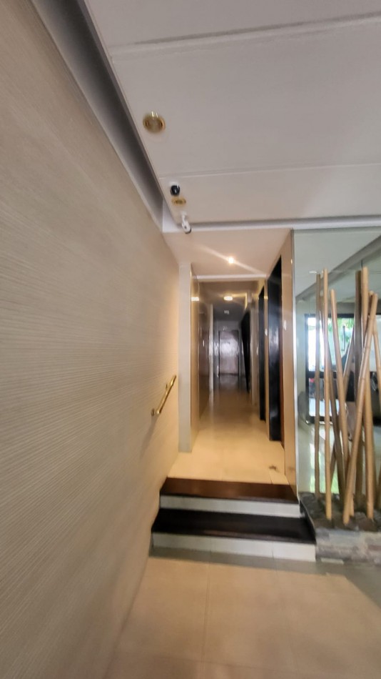 En venta Depto de 4 amb.al Frente con Balcon en Villa Crespo