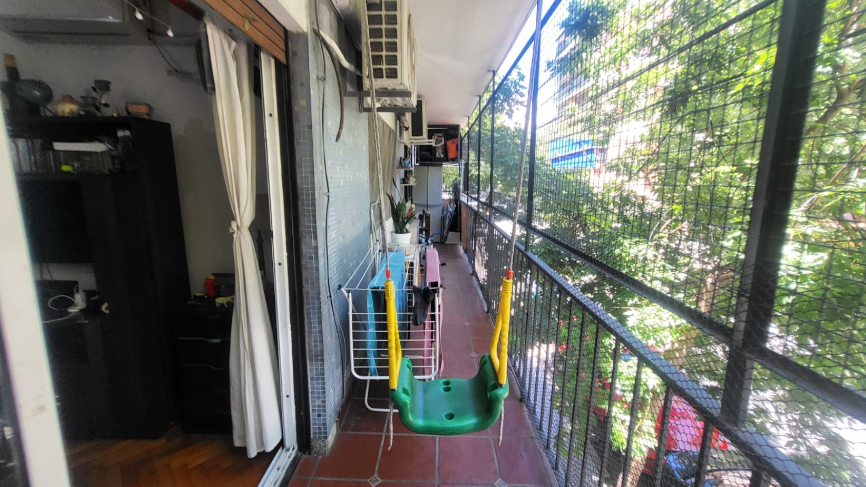 En venta Depto de 4 amb.al Frente con Balcon en Villa Crespo