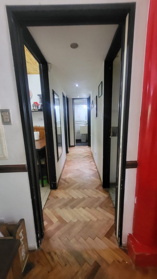 En venta Depto de 4 amb.al Frente con Balcon en Villa Crespo