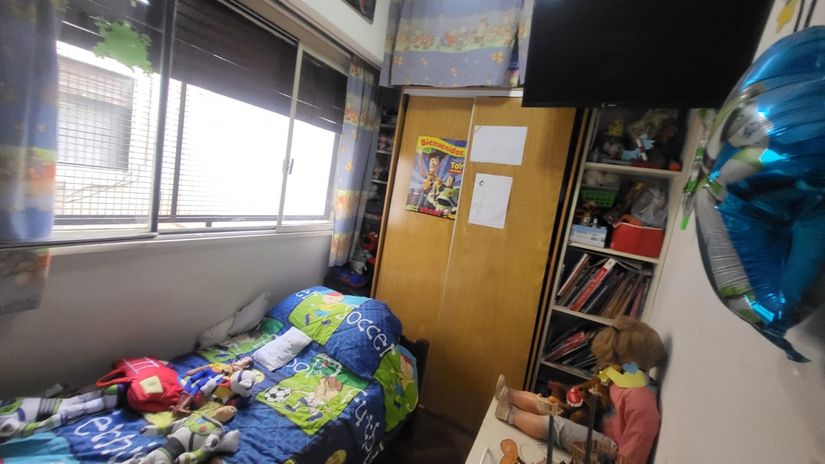 En venta Depto de 4 amb.al Frente con Balcon en Villa Crespo