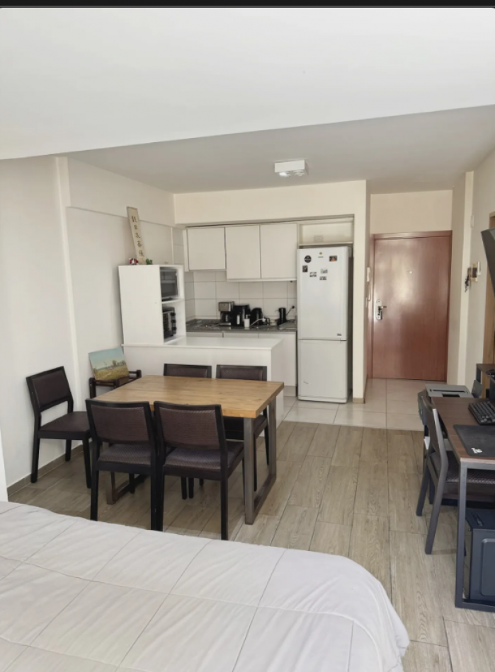 Venta excelente depto 1 amb con patio en Recoleta 