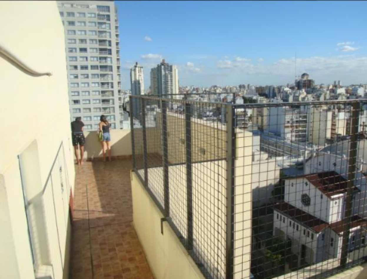 Venta excelente depto 1 amb con patio en Recoleta 