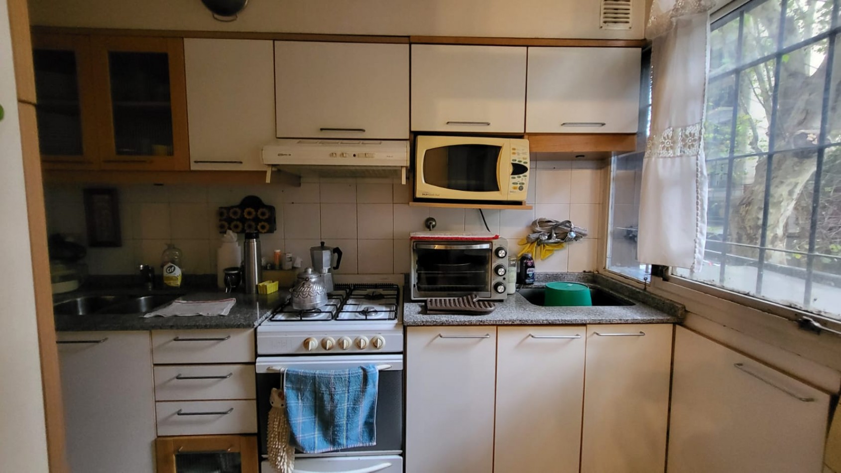 Venta semipiso 3 amb con patio en Colegiales