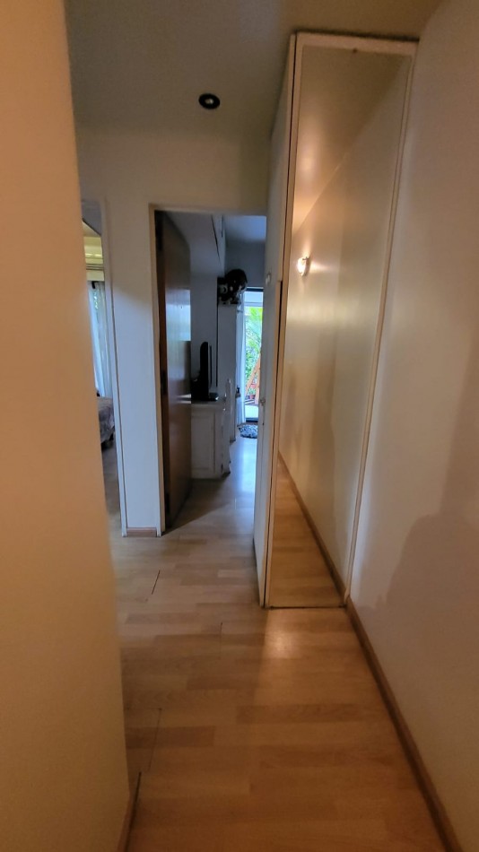 Venta semipiso 3 amb con patio en Colegiales