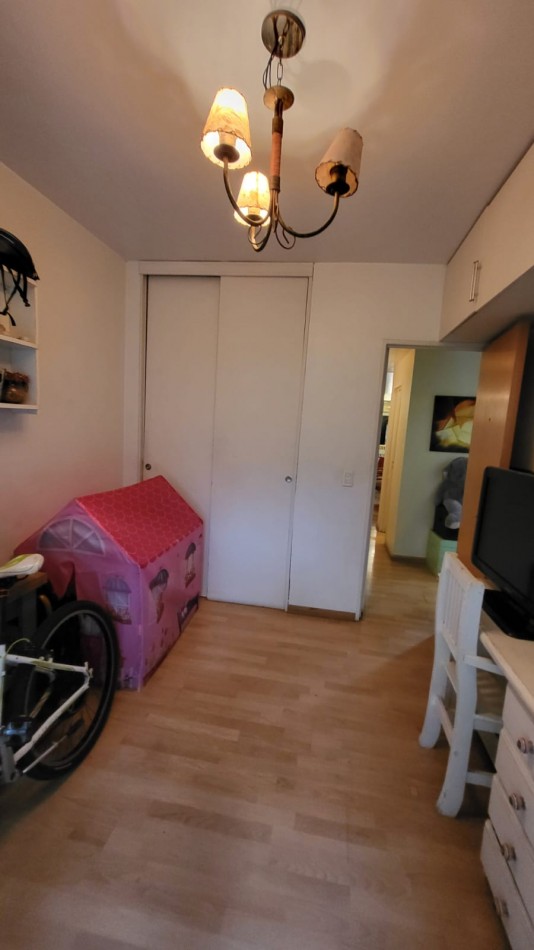 Venta semipiso 3 amb con patio en Colegiales