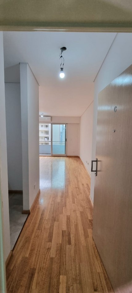 Venta depto tres amb con balcon-terraza en G. de Laferrere 1100, Parque Chacabuco