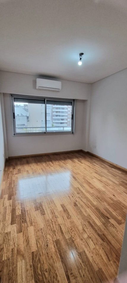Venta depto tres amb con balcon-terraza en G. de Laferrere 1100, Parque Chacabuco