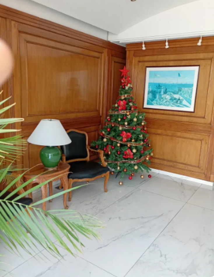 En Venta Depto de 4 amb  con dependencia  y cochera en caballito