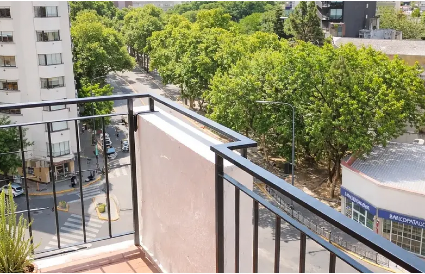 En Venta Depto de 4 amb  con dependencia  y cochera en caballito