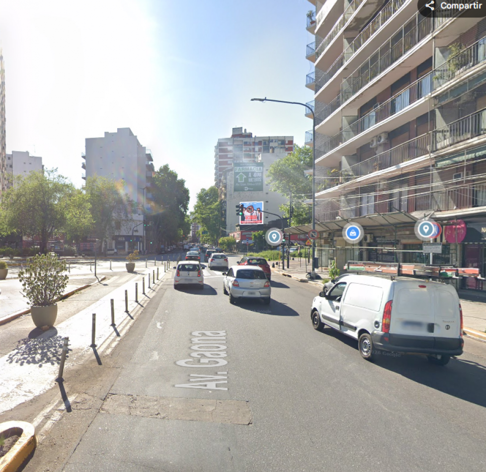 En Venta Depto de 4 amb  con dependencia  y cochera en caballito