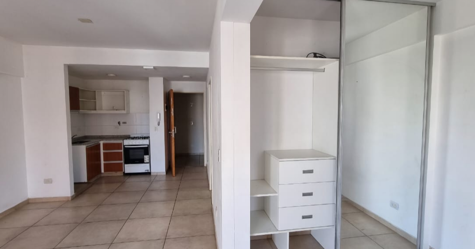 En Venta Amplio Monoambiente  con cochera y baulera en Villa Urquiza