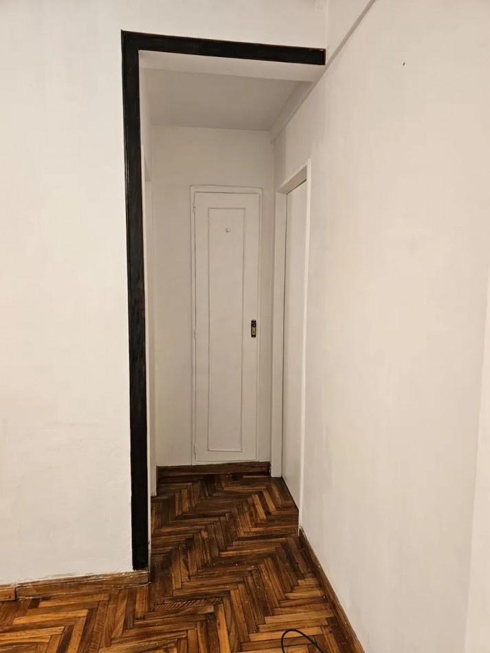 Venta depto de 2 amb al contrafrente en Caballito