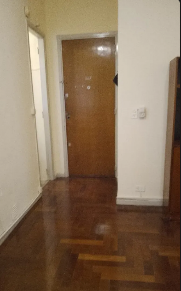 En Venta Depto 2 amb lateral en Balvanera