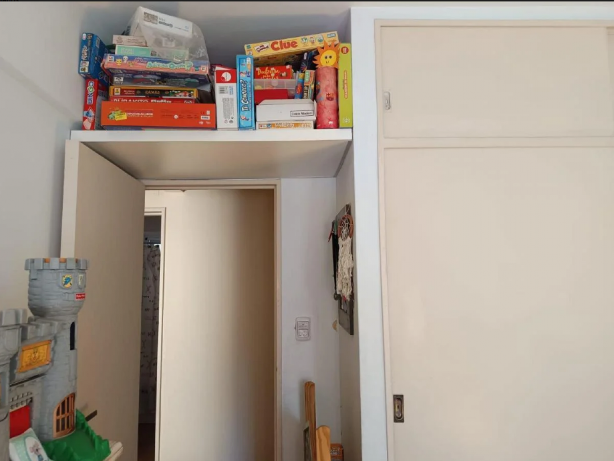 En venta depto de 4 amb con dependencia al frente en Almagro