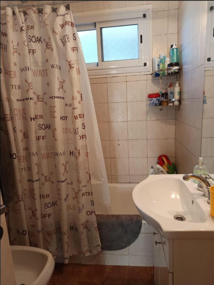 En venta depto de 4 amb con dependencia al frente en Almagro