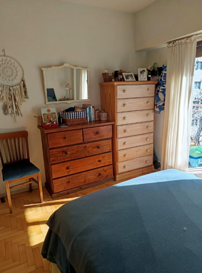 En venta depto de 4 amb con dependencia al frente en Almagro