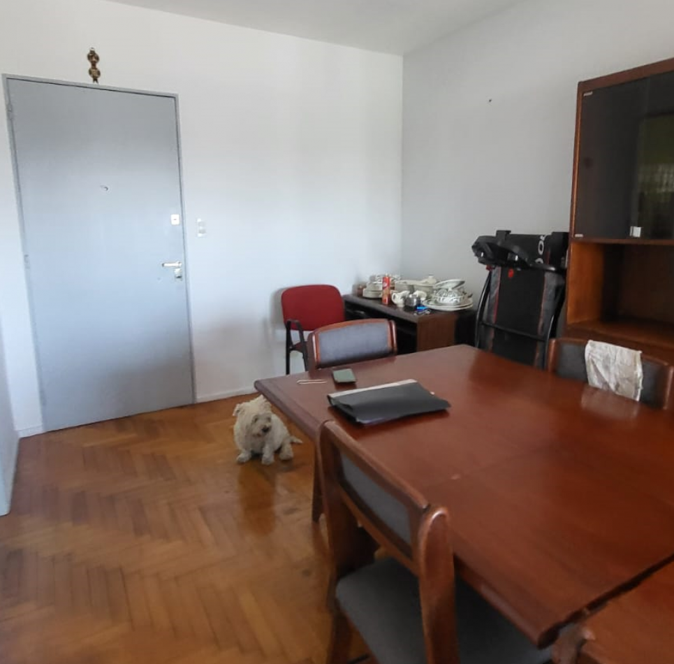 En Alquiler Depto de 3 amb al Frente en Flores