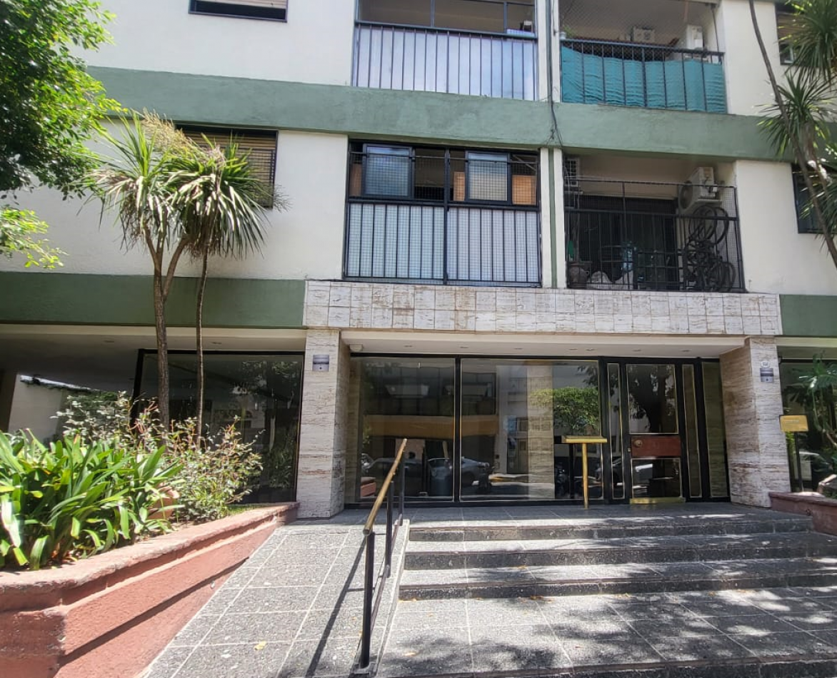 En Alquiler Depto de 3 amb al Frente en Flores