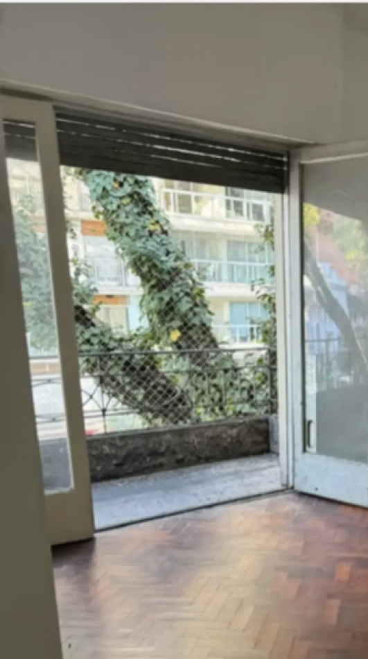 En venta Depto 3 amb a la calle x escalera en Caballito