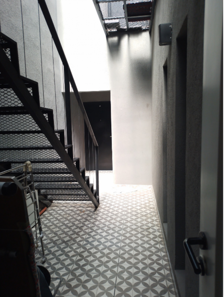 En venta Casa 5 amb con  Quincho con Parrilla y Patio Remodelada a Nueva en Parque Patricios