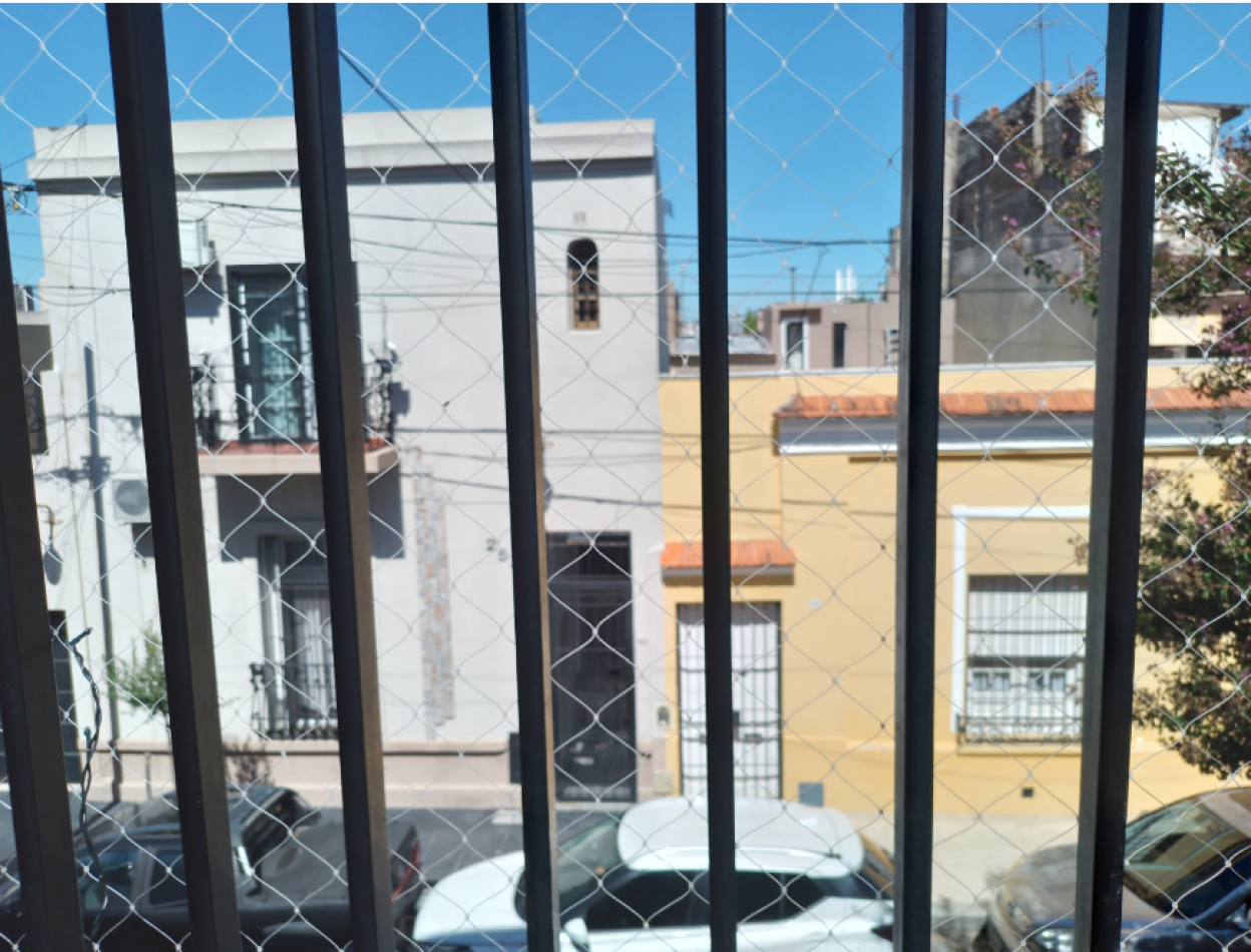 En venta Casa 5 amb con  Quincho con Parrilla y Patio Remodelada a Nueva en Parque Patricios