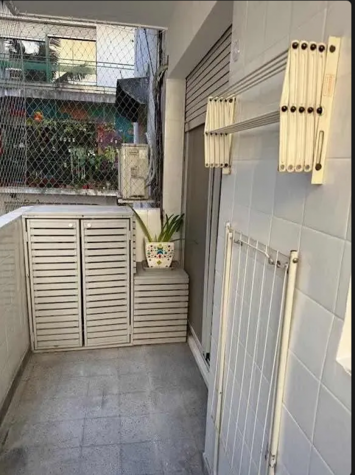 En Venta Depto Reciclado de 2 Amb x Escalera en Caballito