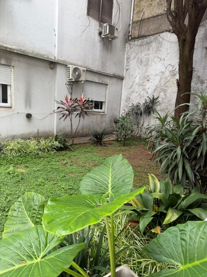 En venta Depto 3 amb a la calle x escalera en Caballito