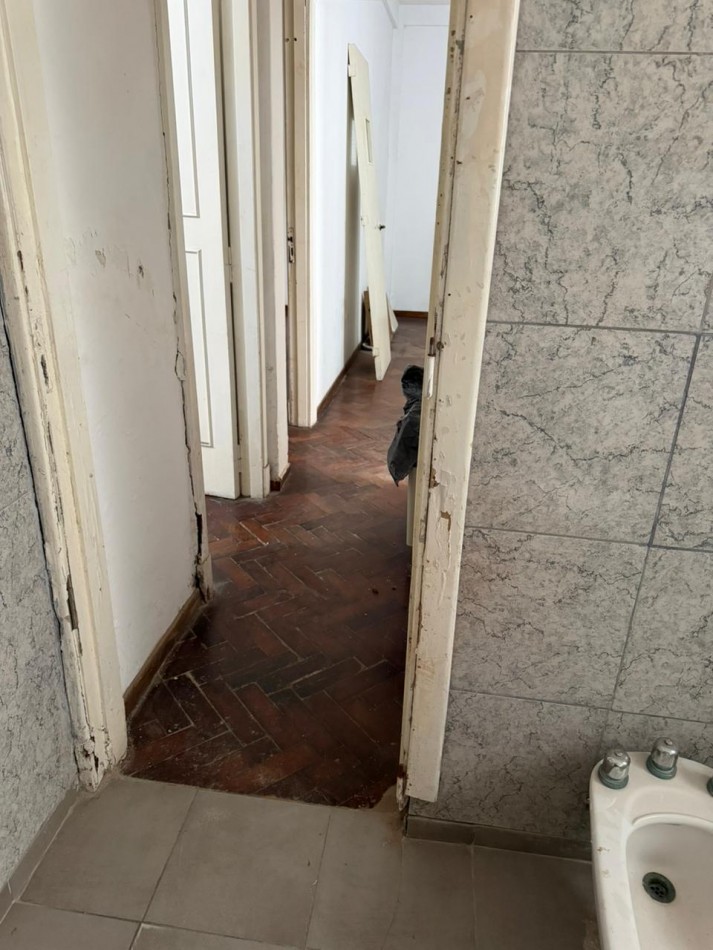 En venta Depto 3 amb a la calle x escalera en Caballito