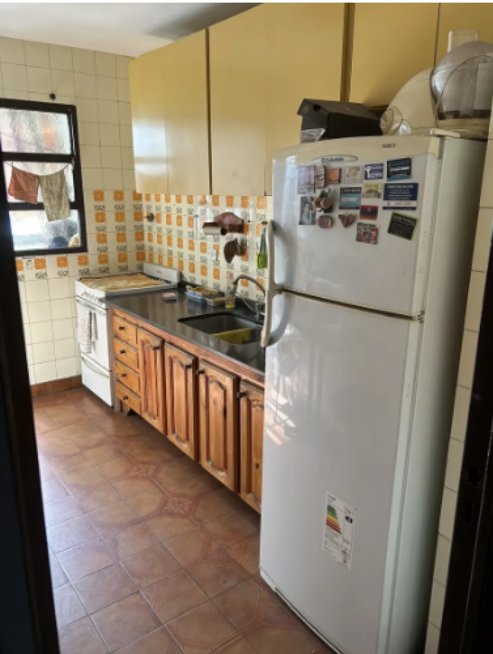 En Venta Depto de 4 amb al frente ,cochera y Baulera en Villa Crespo