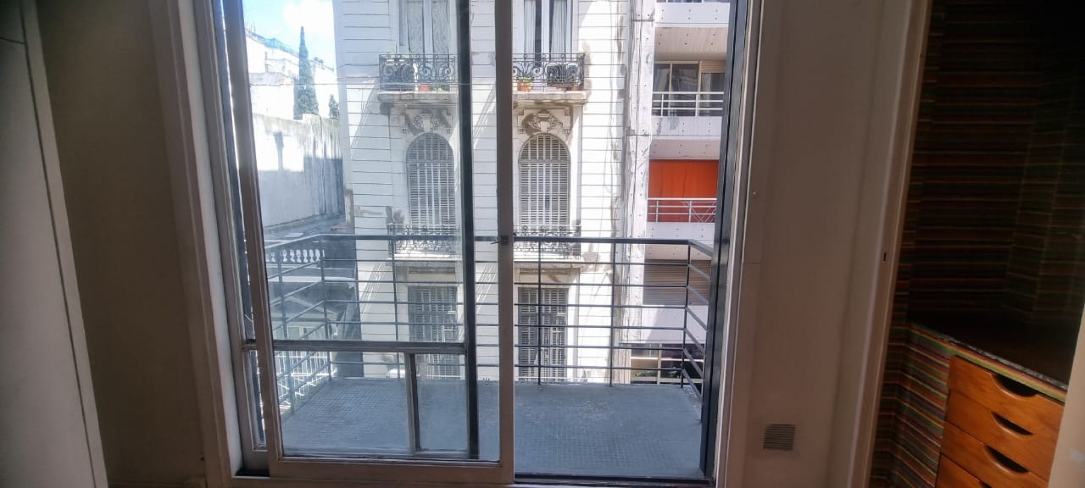 Alquiler monoambiente con balcon en Suipacha 800, San Nicolas