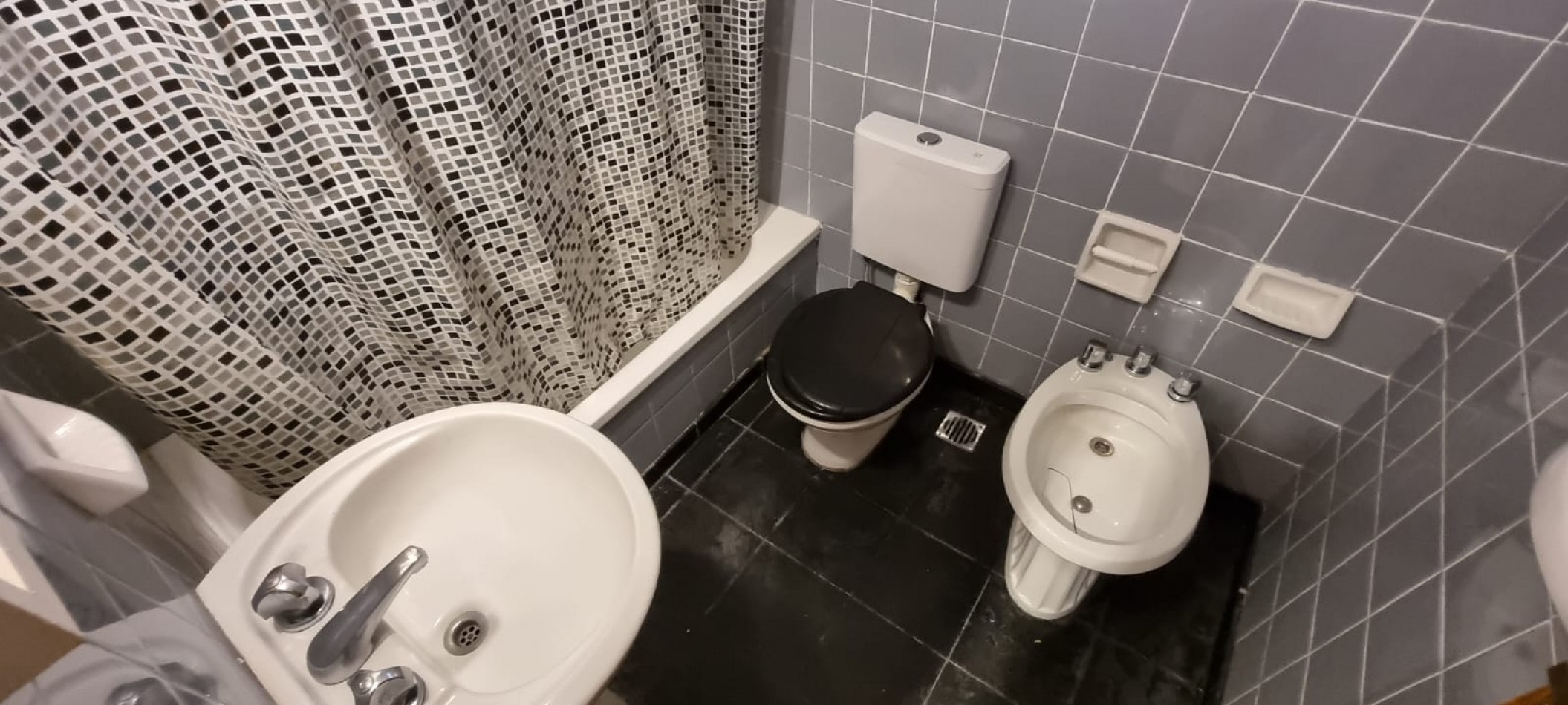 Alquiler monoambiente con balcon en Esmeralda 900, San Nicolas