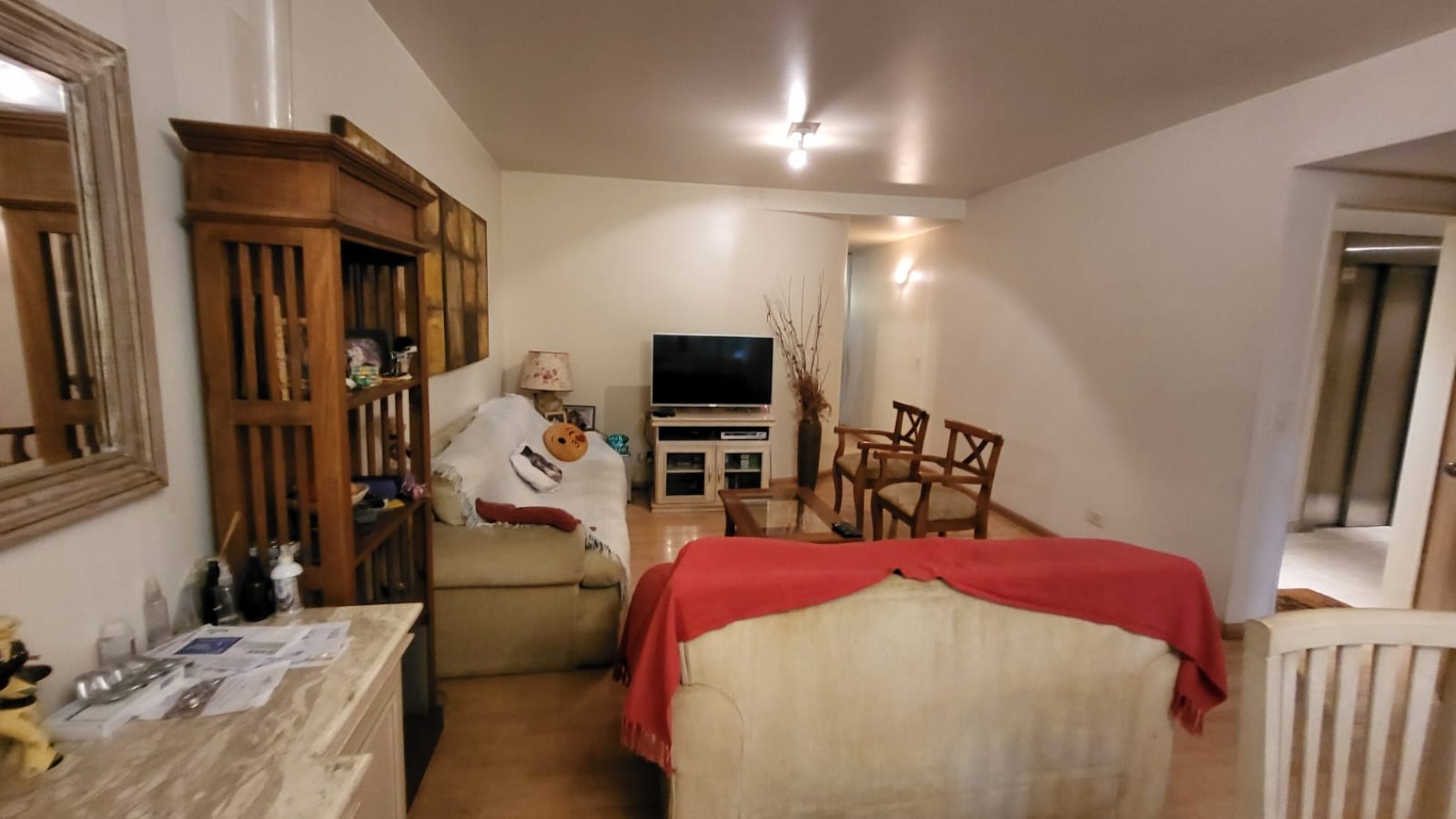 Venta semipiso 3 amb con patio en Colegiales