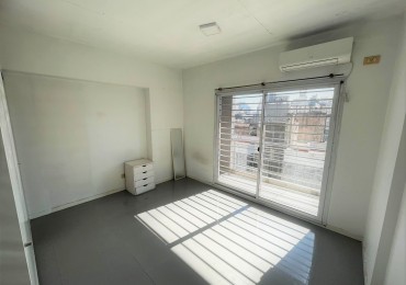 En Venta Depto Monoambiente C/ Balcon En Constitucion