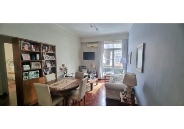 Venta departamento 3 ambientes en Av. Avellaneda 2400 Flores