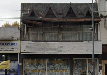 Venta local 2 amb con balcon en Av. Rivadavia 10700, Liniers