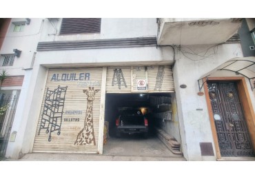 Venta local comercial en Sanabria 2100, Monte Castro.