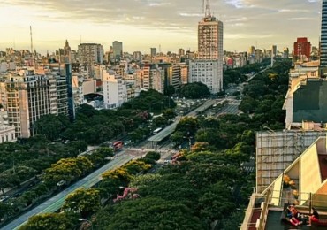 Departamento al frente de la UADE 4 amb en Bernardo de Irigoyen 700, San Telmo.