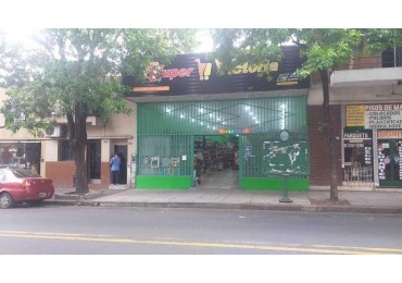 Alquiler local comercial en Av. Eva Peron 2000, Parque Chacabuco