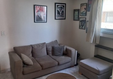 En venta depto 3 Amb al  Frente c/ cochera y Baulera en Villa del Parque