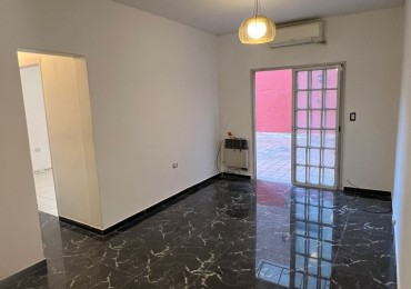 EN VENTA DEPTO DE 3 AMB CON AMPLIO PATIO EN CABALLITO